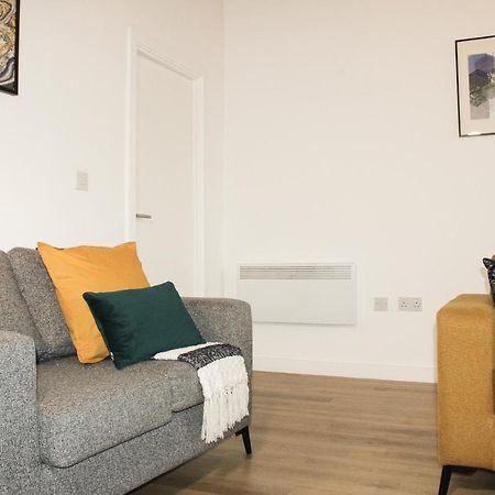 Modern Luxury Serviced Duplex Apartments By Repose- 150 Metro Court, West Bromwich Dış mekan fotoğraf