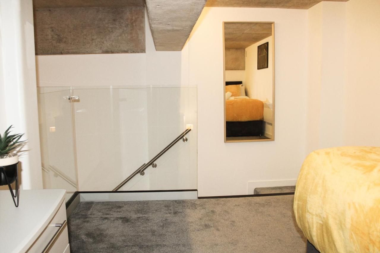 Modern Luxury Serviced Duplex Apartments By Repose- 150 Metro Court, West Bromwich Dış mekan fotoğraf