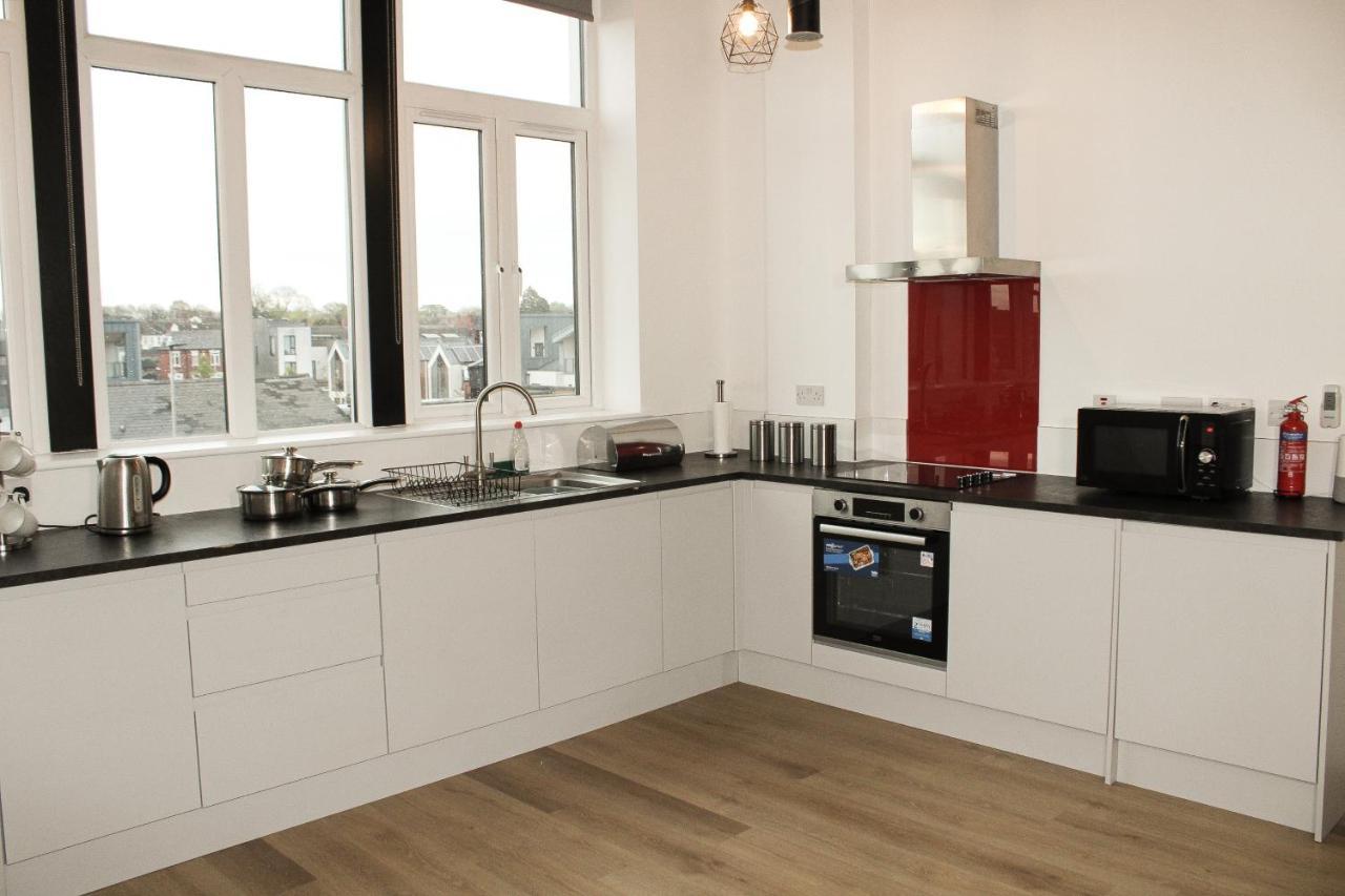 Modern Luxury Serviced Duplex Apartments By Repose- 150 Metro Court, West Bromwich Dış mekan fotoğraf