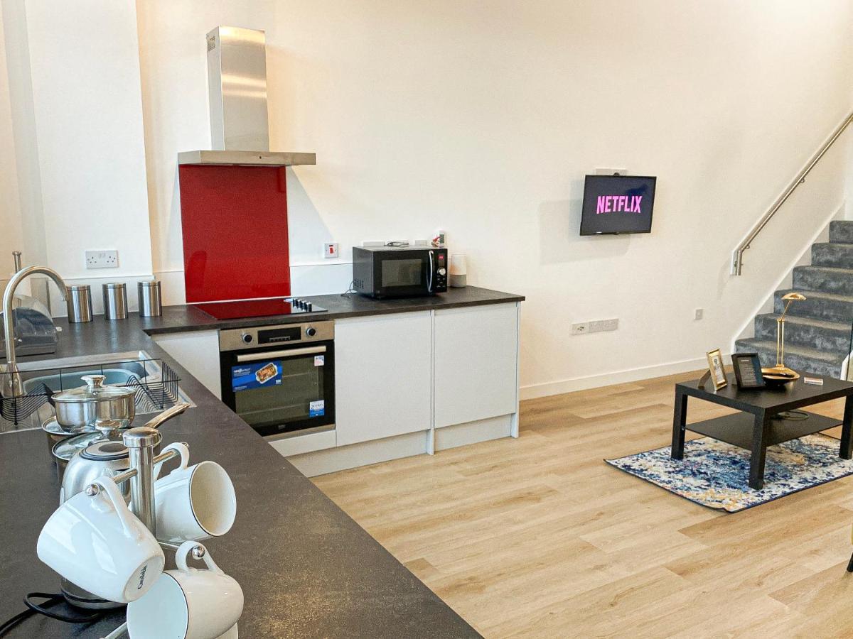 Modern Luxury Serviced Duplex Apartments By Repose- 150 Metro Court, West Bromwich Dış mekan fotoğraf