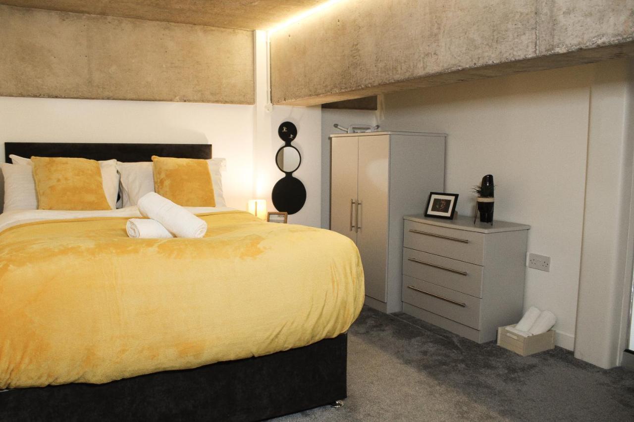 Modern Luxury Serviced Duplex Apartments By Repose- 150 Metro Court, West Bromwich Dış mekan fotoğraf