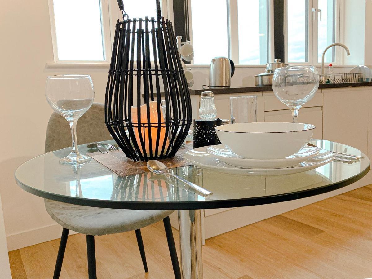 Modern Luxury Serviced Duplex Apartments By Repose- 150 Metro Court, West Bromwich Dış mekan fotoğraf