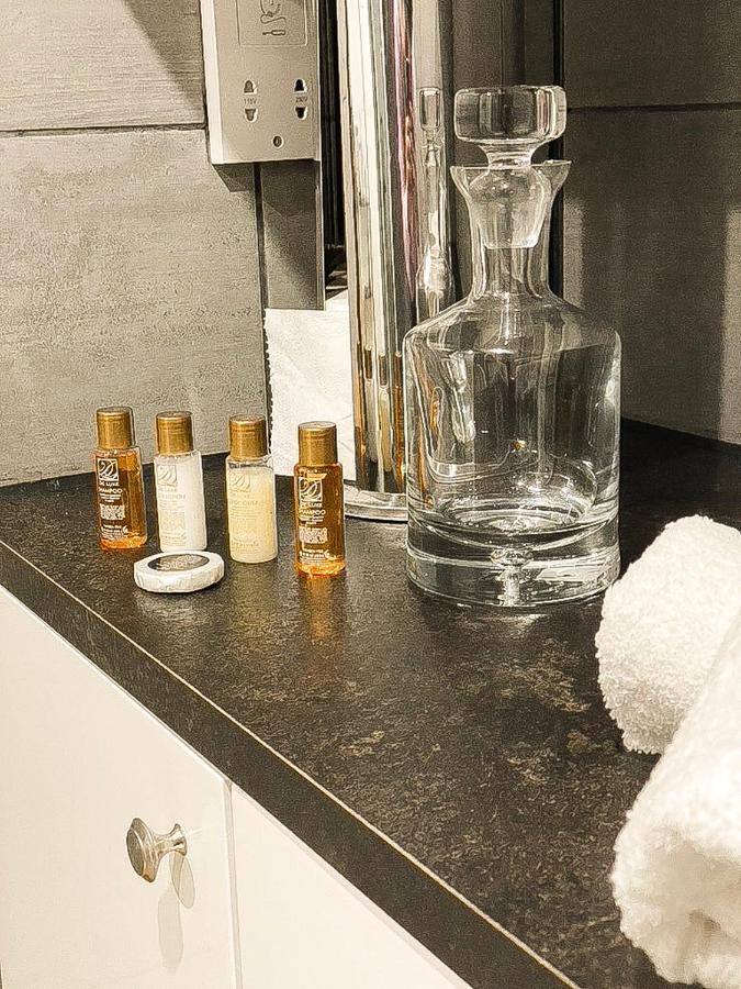 Modern Luxury Serviced Duplex Apartments By Repose- 150 Metro Court, West Bromwich Dış mekan fotoğraf